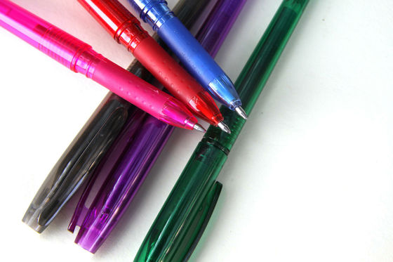 Colores multi de la tinta de las plumas borrables sensibles al calor de la fricción sin residuo